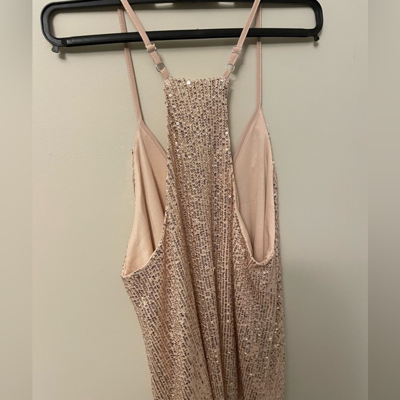 🆕Gold Sequence Tank✨ - Size S/M - Picture 3 of 4